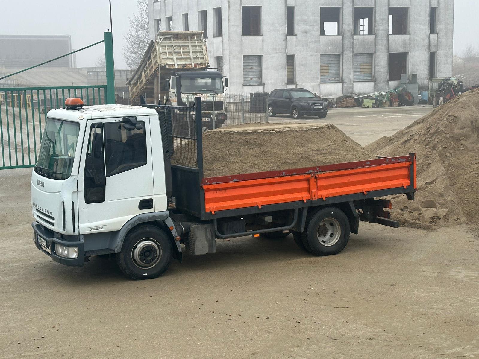 CCD: Transportam Nisip, Agregate, Pietris, Pamant